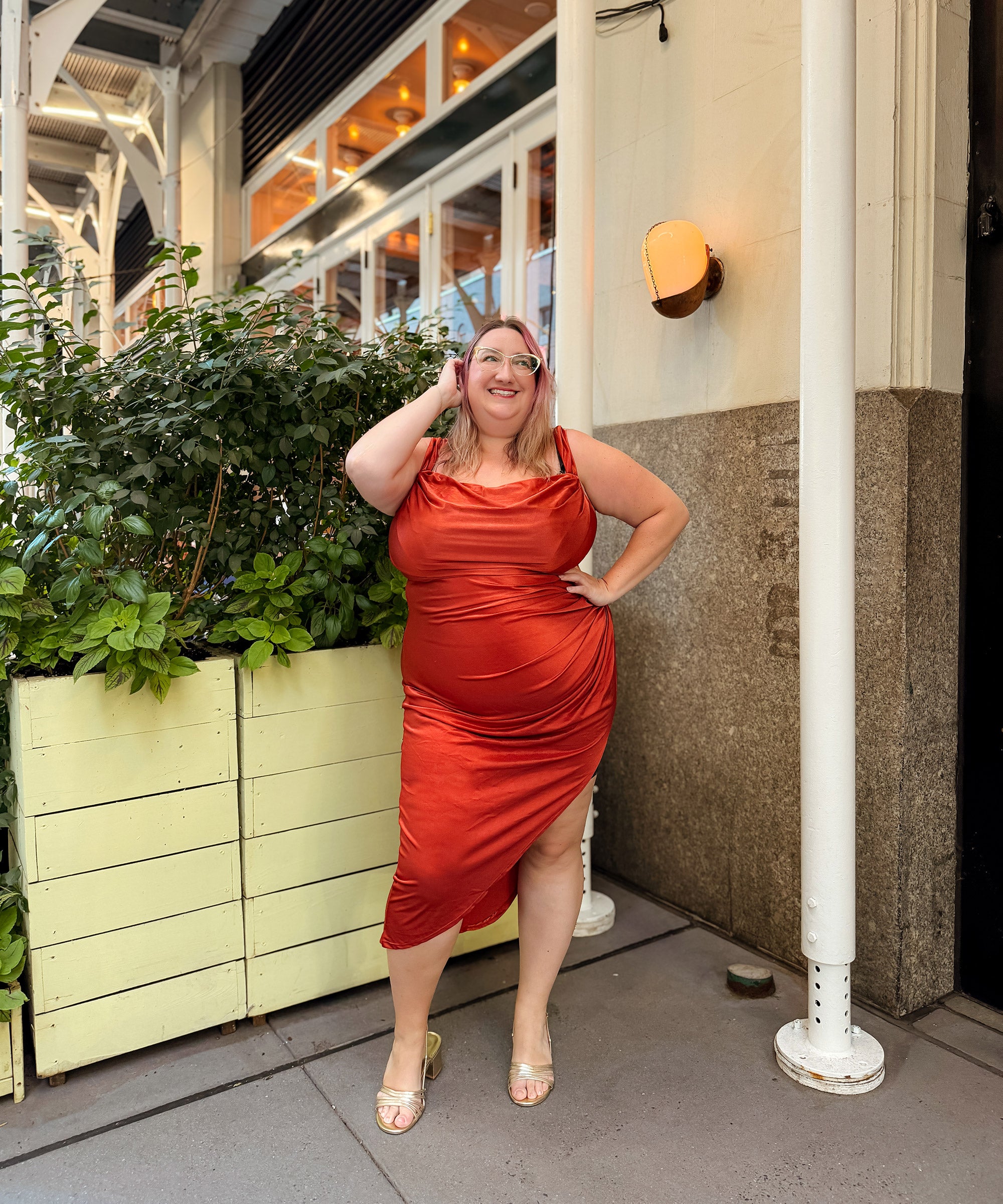 5 Best Brands For Plus Size Wedding Guest Dressing