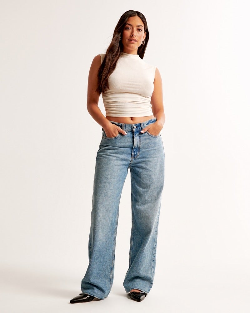 ✨Urban Outfitters offers BDG Claudia High-waisted Straight Leg Jean