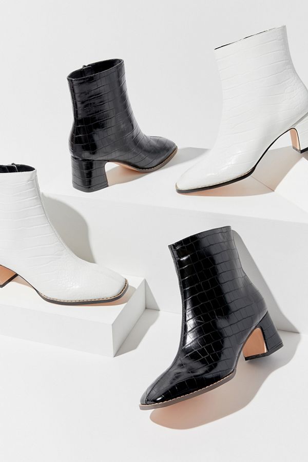 urban outfitters ankle boots