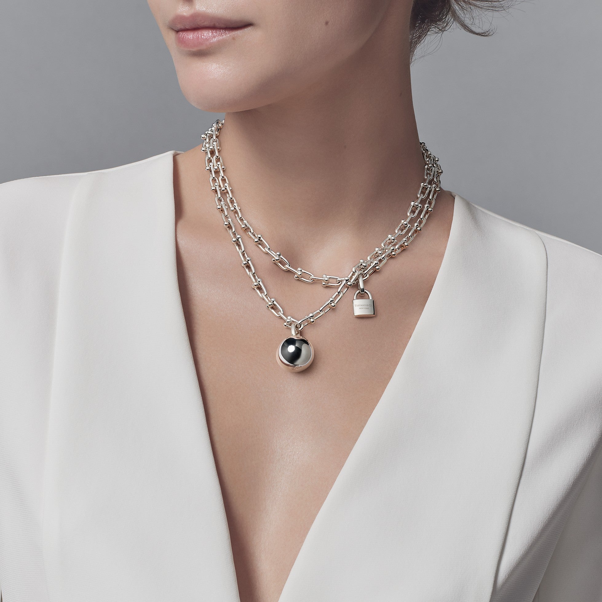 Tiffany Hardwear Pearl Lock Necklace in Silver, 9-10 mm