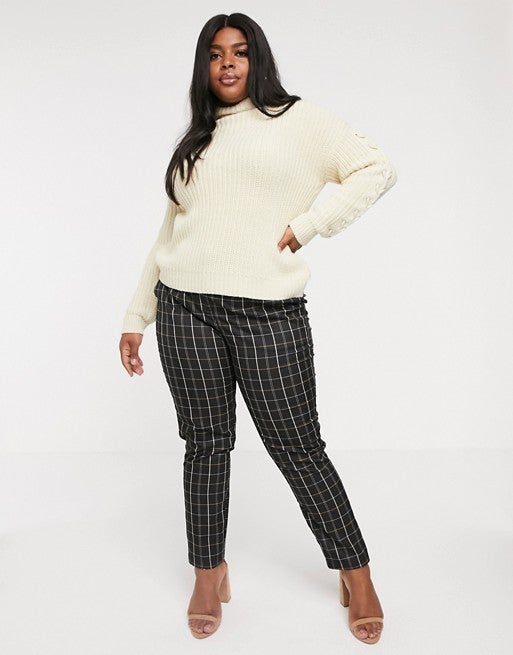 Curvy Girls Can Wear Plaid Pants - dimplesonmywhat