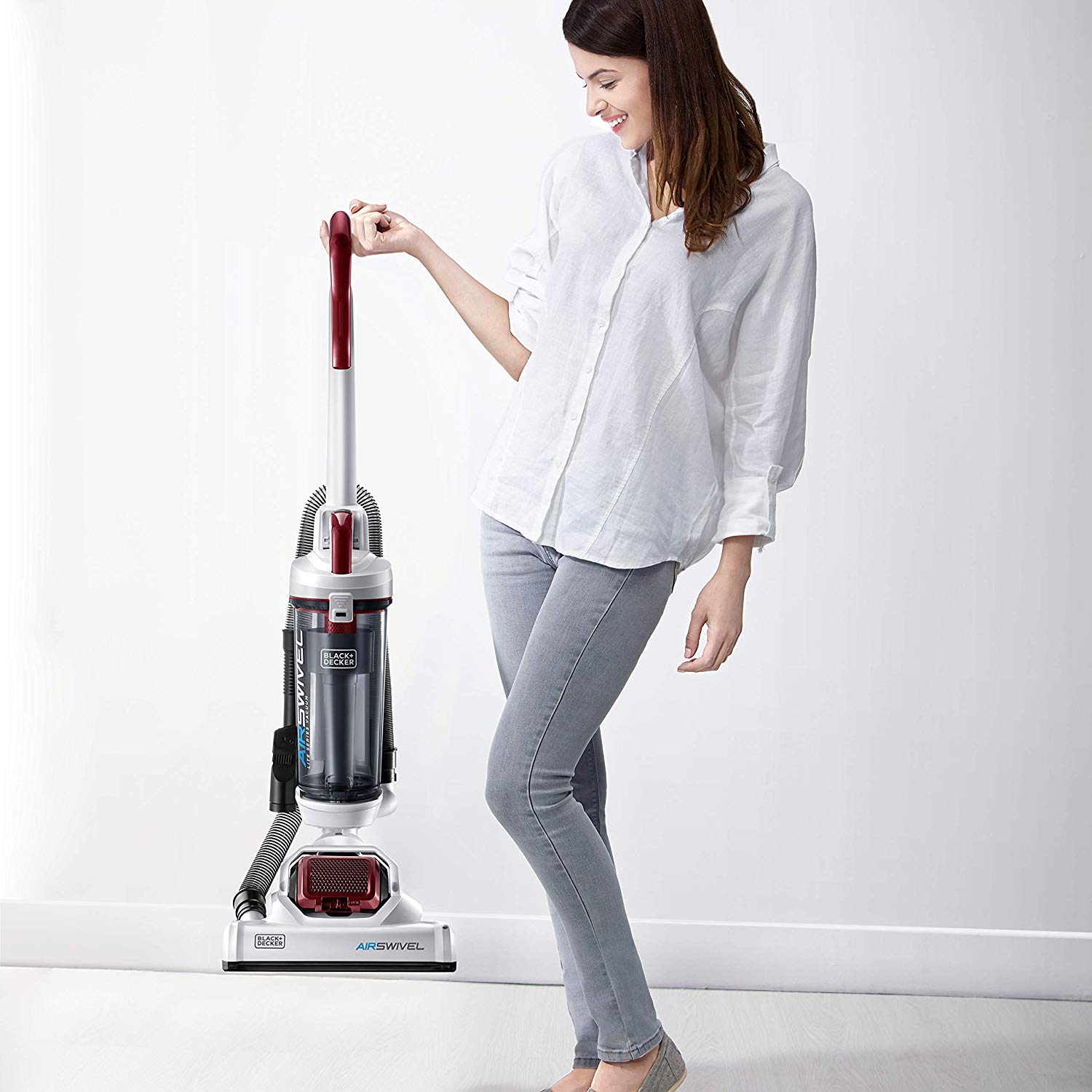 BLACK DECKER Airswivel Lightweight Upright Cleaner