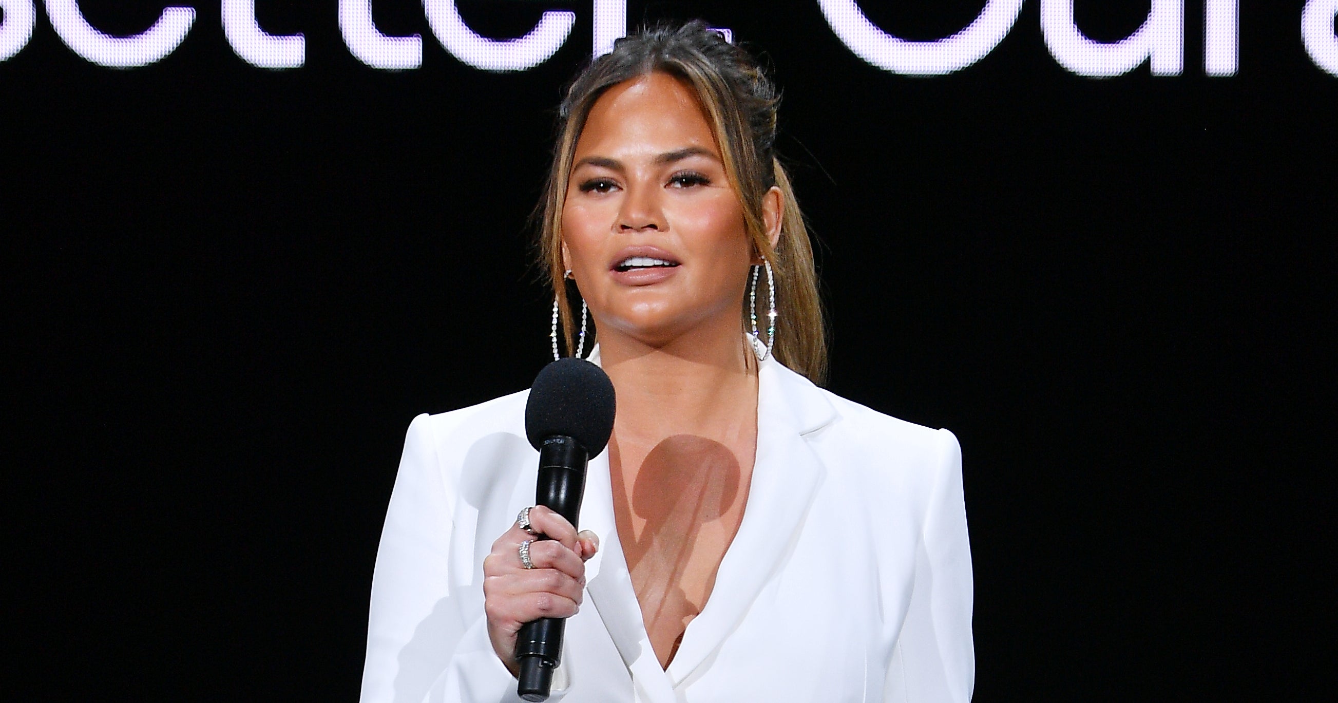 Chrissy Teigen Confirms Parents Are Getting Divorced