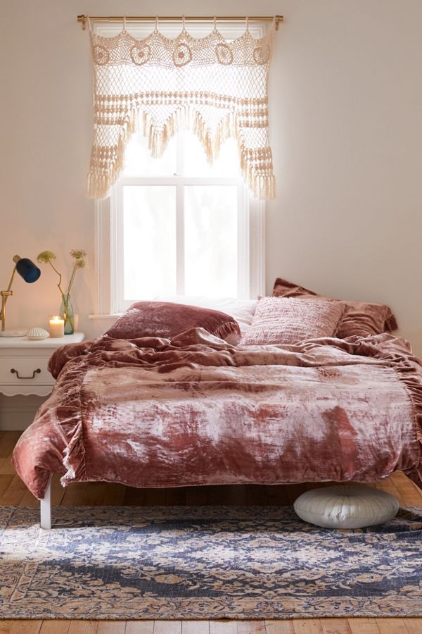 urban outfitters velvet duvet cover