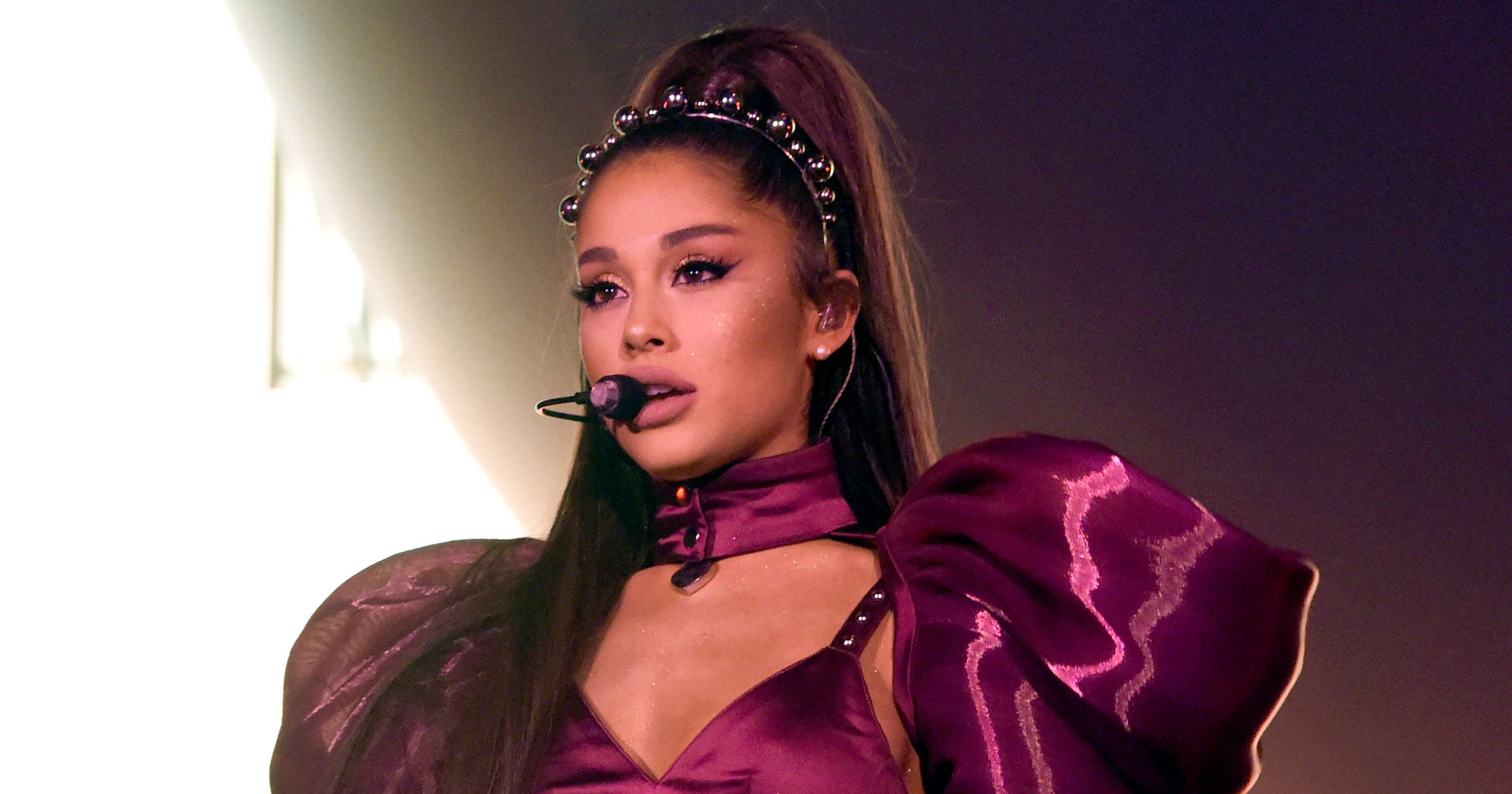 Ariana Grande Shows Off Her Natural Ponytail