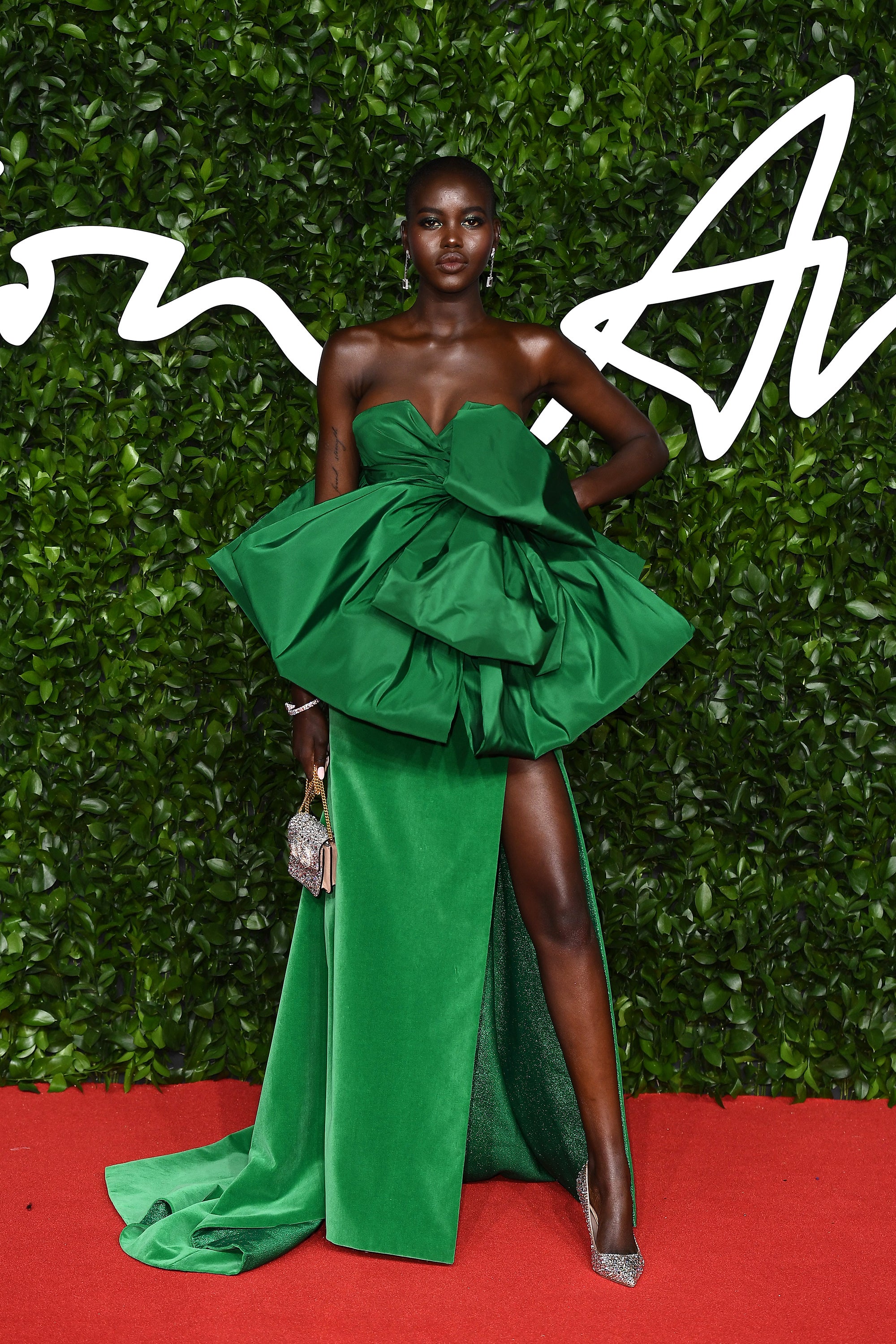 Flipboard The Best Red Carpet Looks At The Fashion Awards 2019