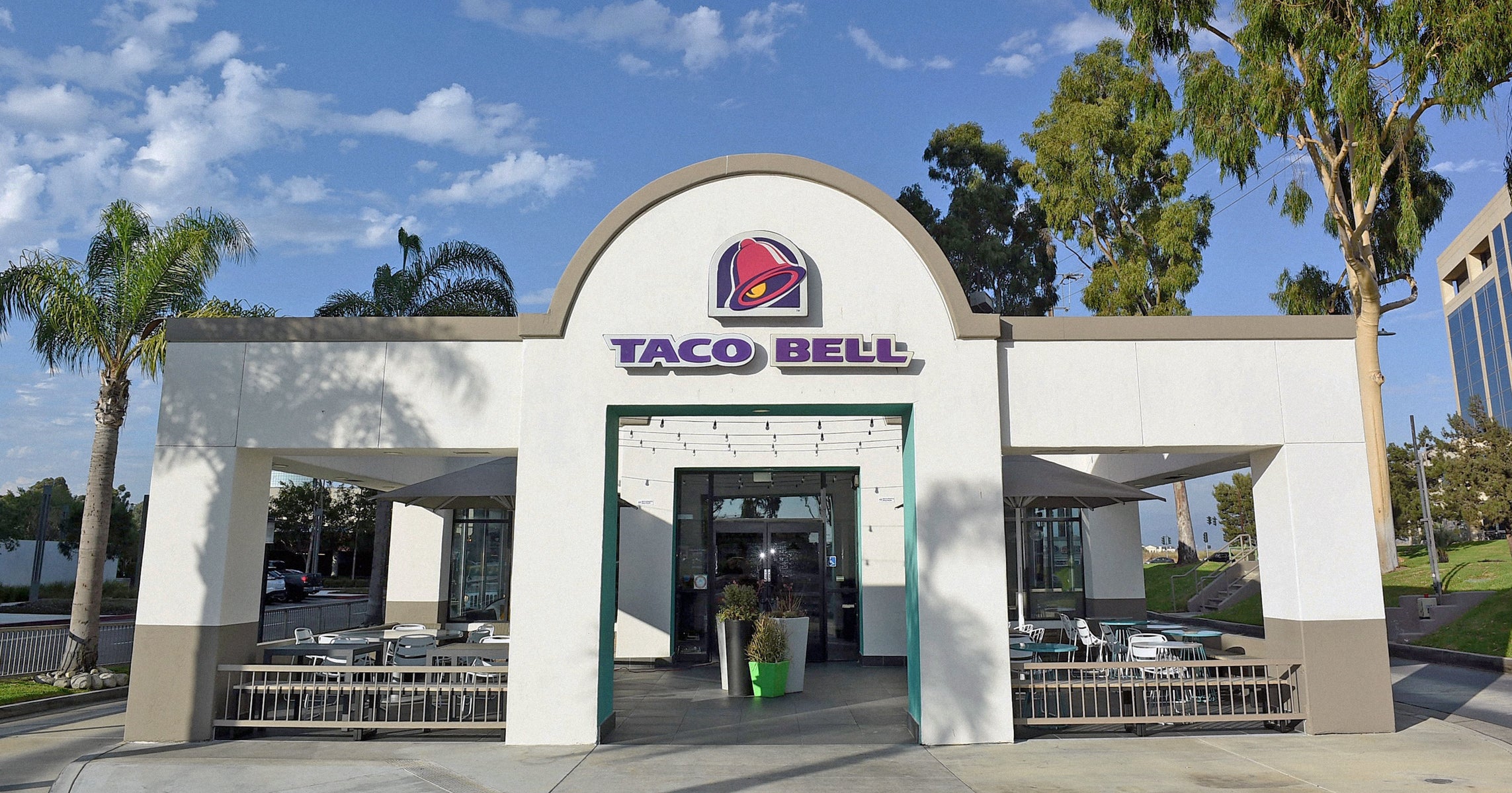 taco bell restaurant general manager job description