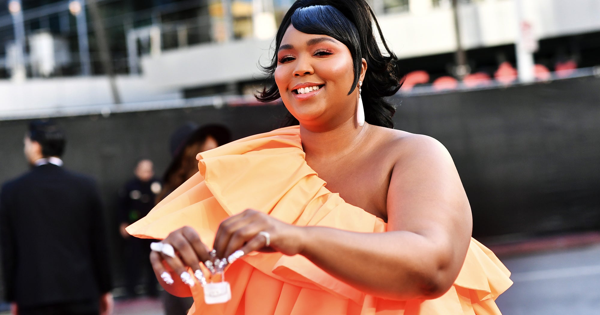 lizzo with small bag