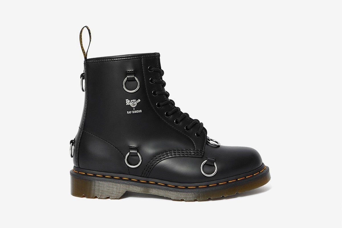 alexander mcqueen doc martens