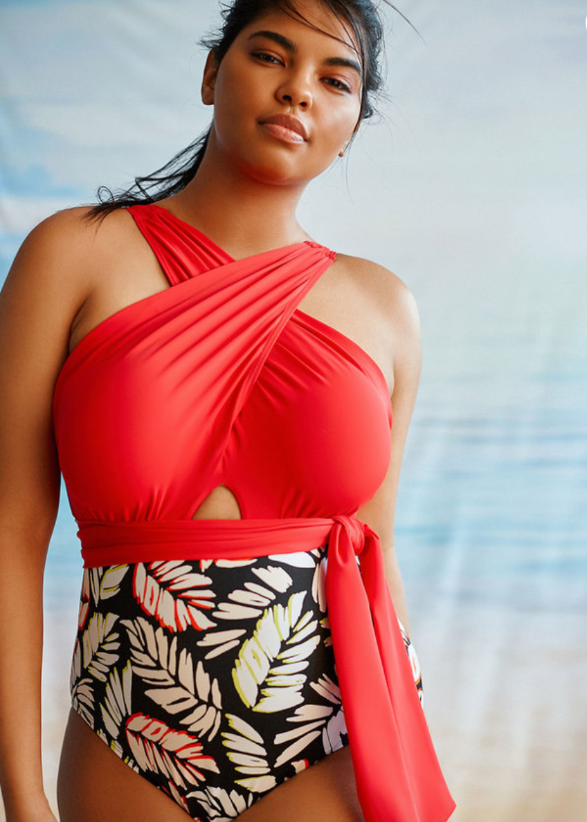 6 Tips to Find Your Perfect Large-Bust Swimsuit