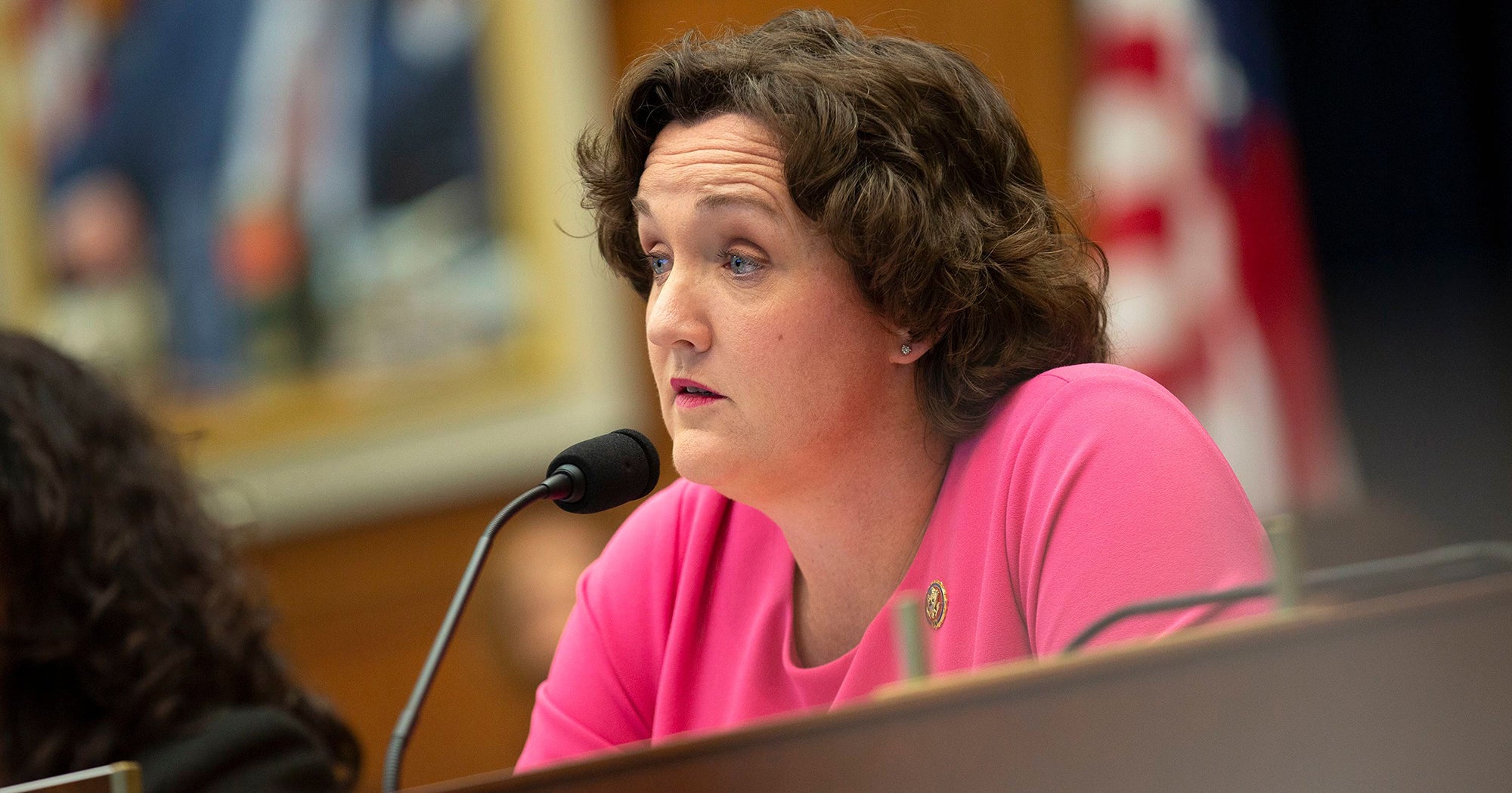 Katie Porter Demands Amazon Sends Out COVID-19 Supplies