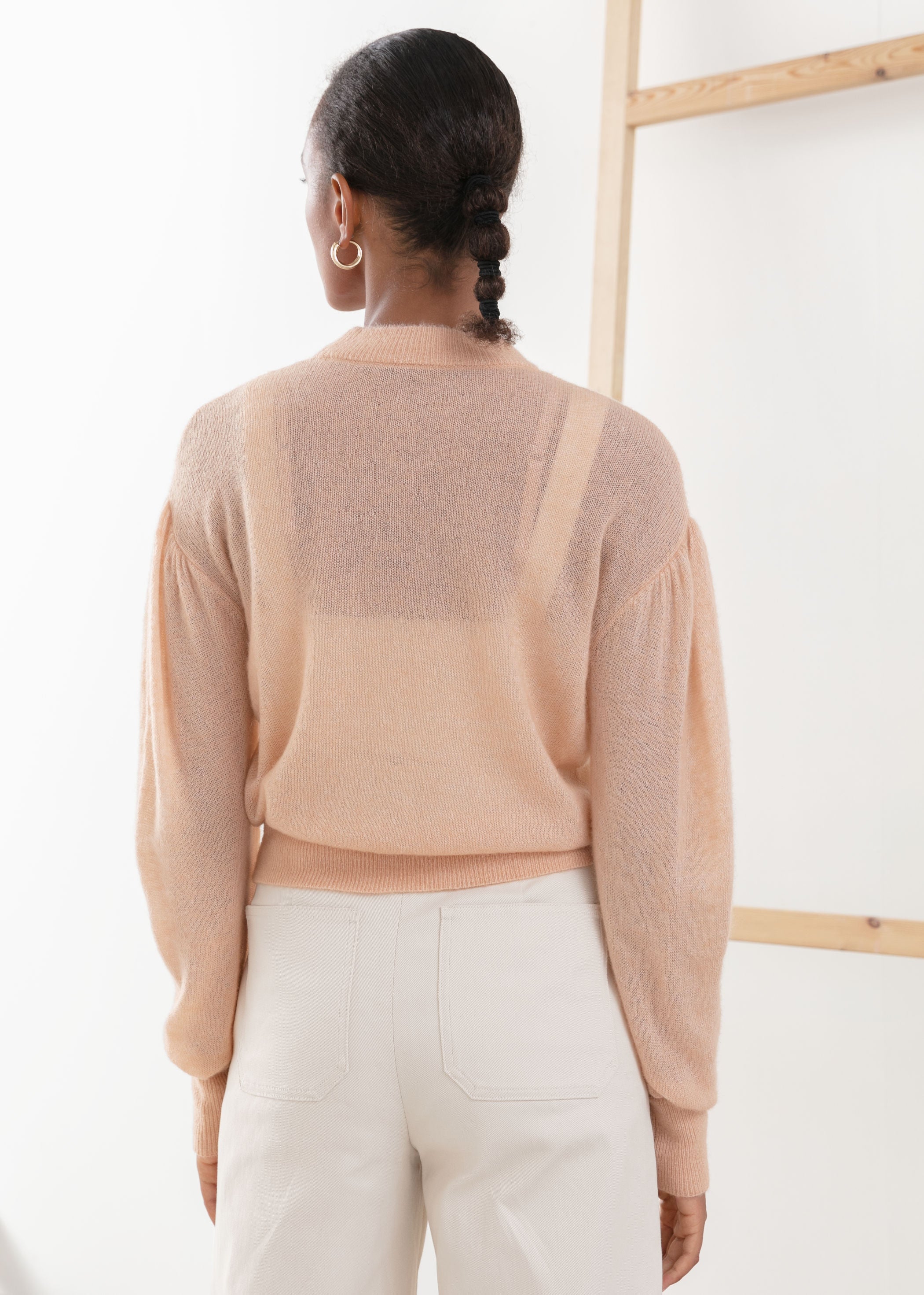 Lofty puff outlet sleeve crew sweater