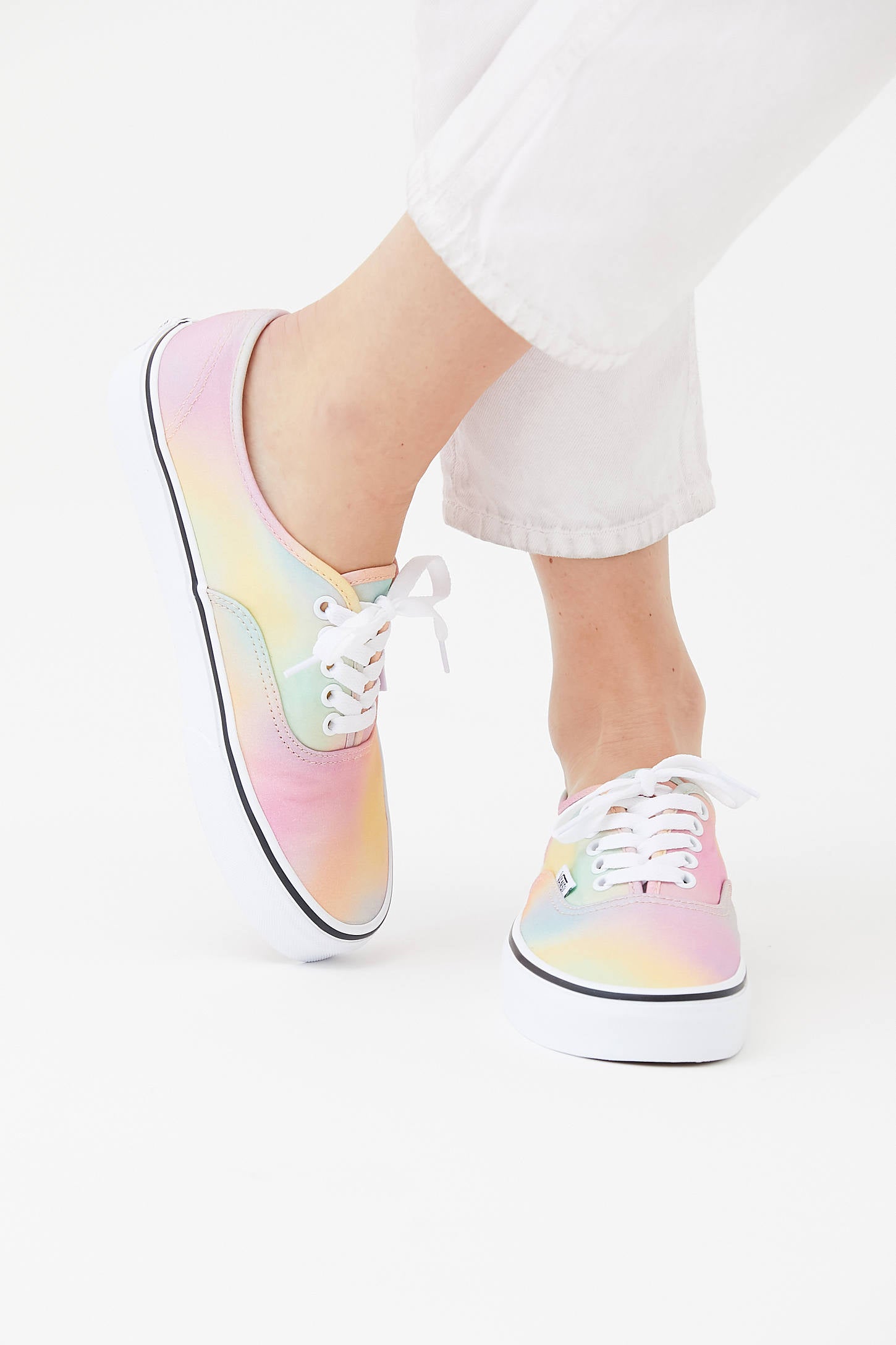 vans authentic aura shift