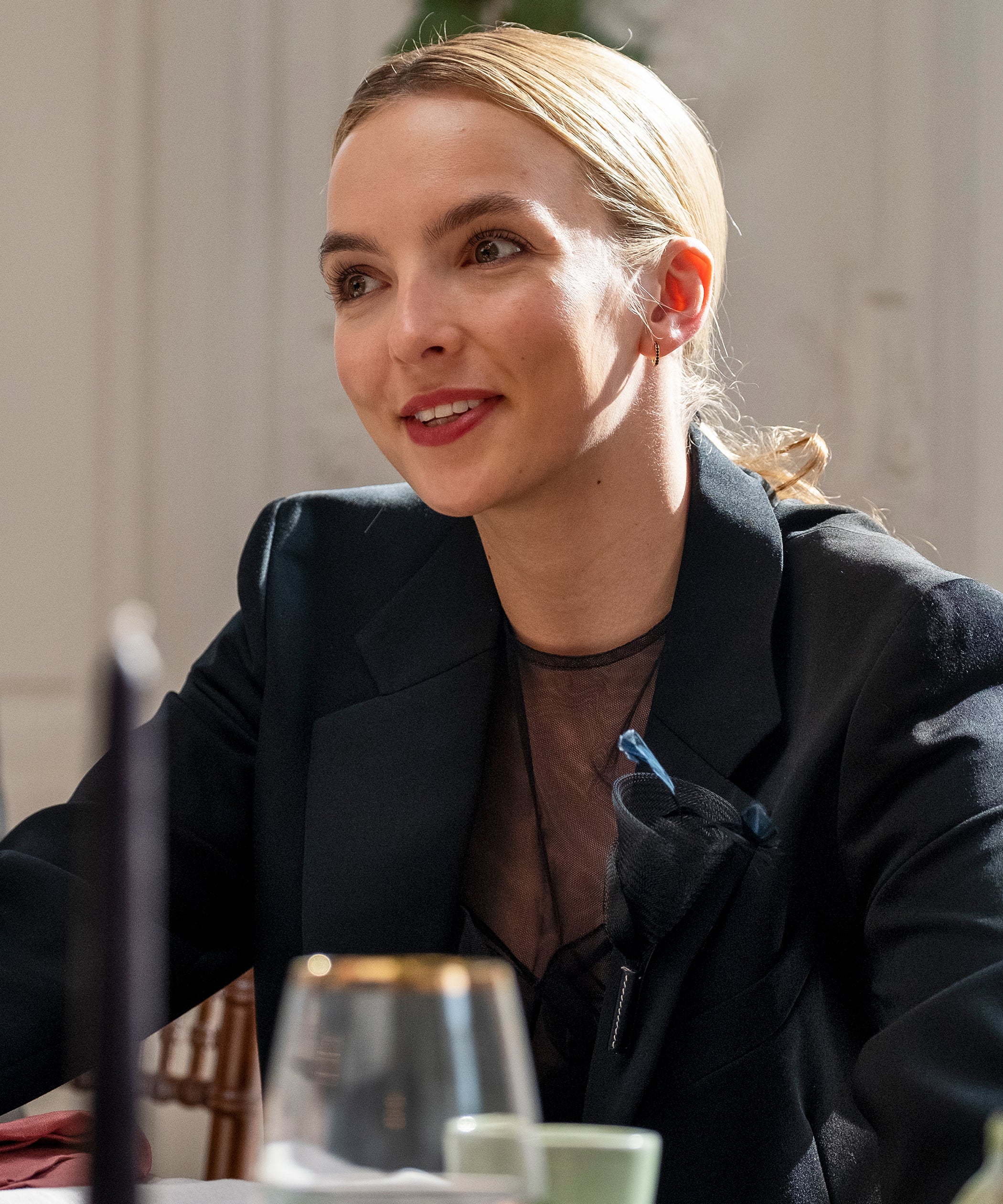 Killing eve season discount 3 episode 2 download