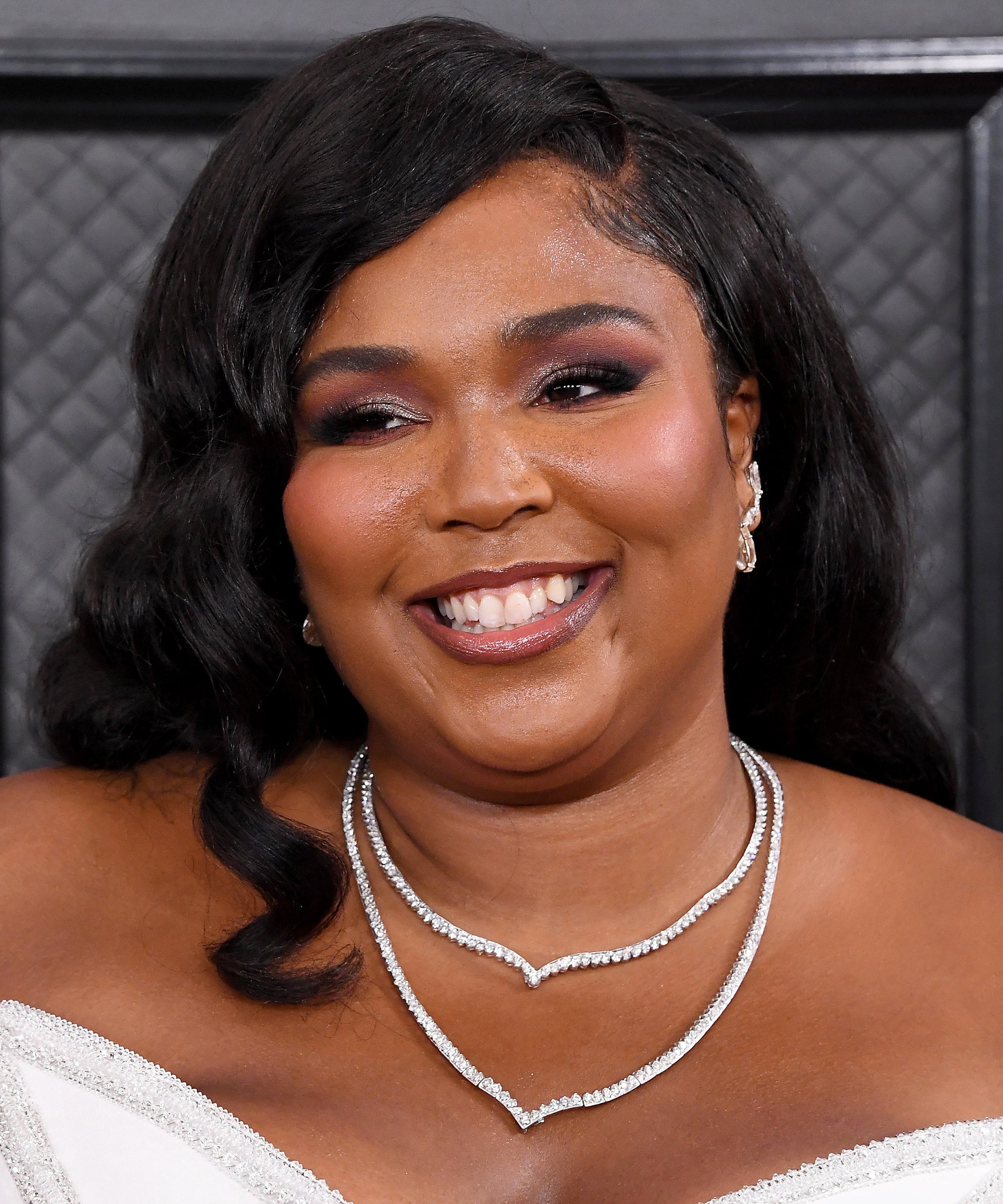 Lizzo Biography, Age, Family, Height, Marriage, Salary, Net Worth