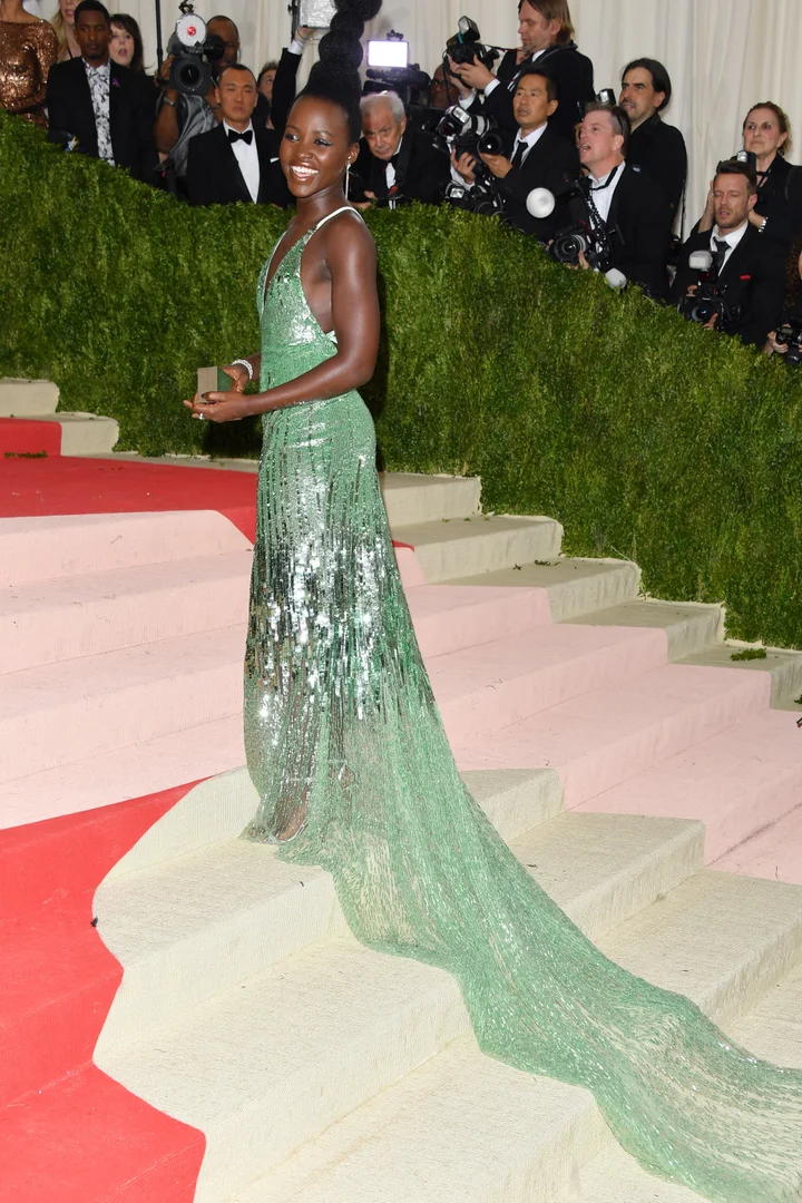 Memorable Met Gala looks over the years – New York Daily News