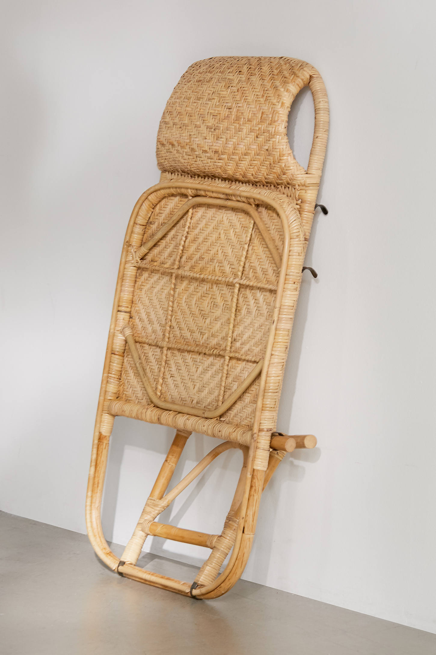 urban outfitters tatami beach chair