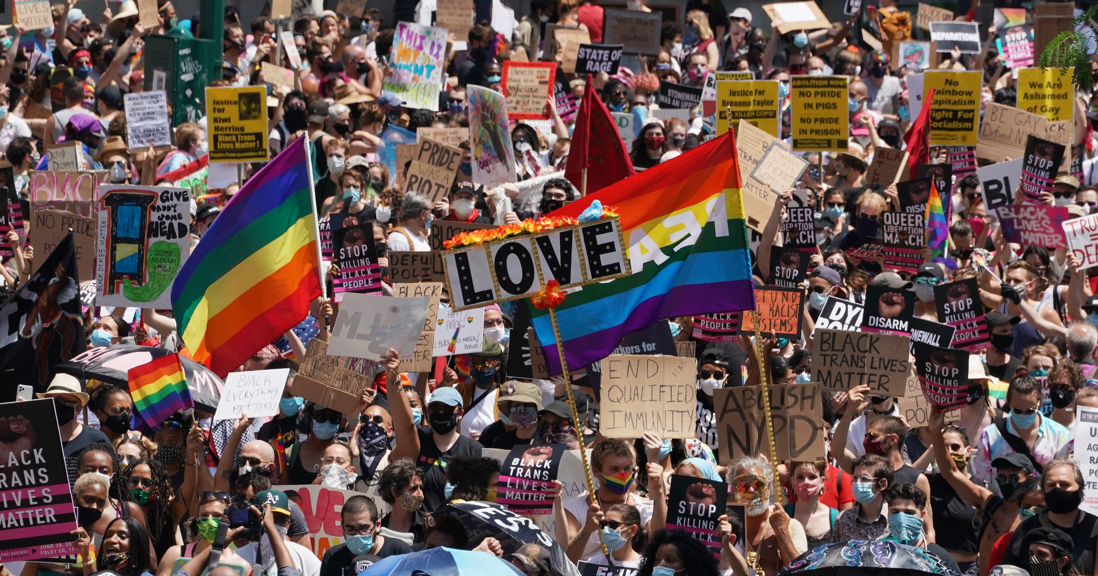 Police Raid Lgbtq Liberation March With Pepper Spray 