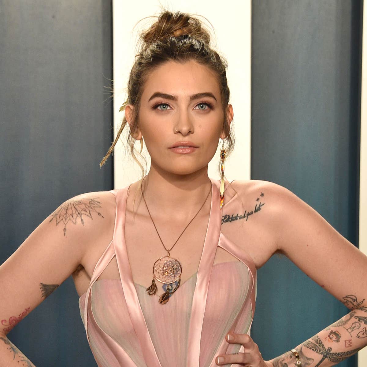 Bella Thorne Lesbian Porn - Paris Jackson To Play Jesus In Controversial Project