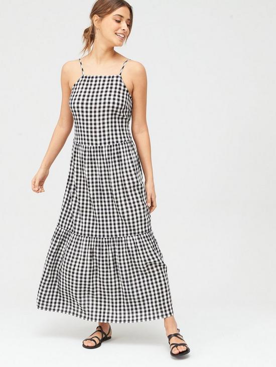 V by Very + Tiered Gingham Dress in Monochrome